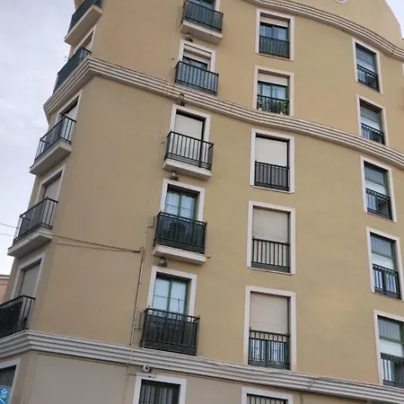 Alaska Centro Rosaleda * Malaga