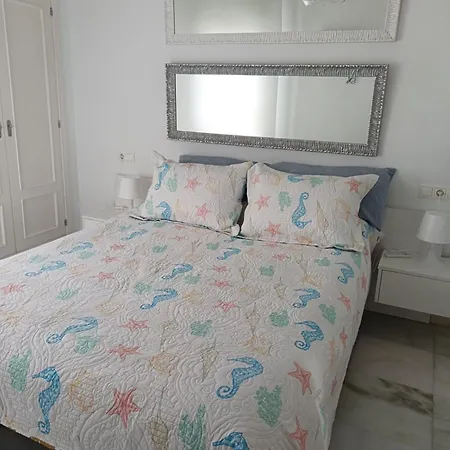 Alaska Centro Rosaleda Apartment Malaga