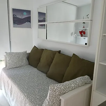 Alaska Centro Rosaleda *